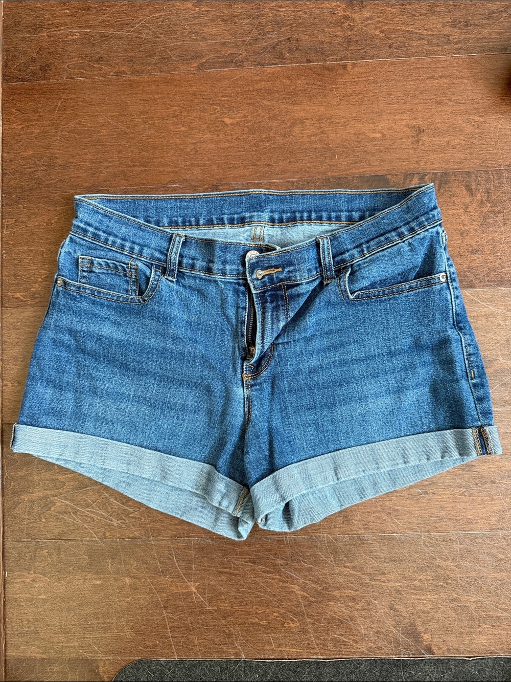 Old Navy Medium Blue Rolled Hem Denim Shorts